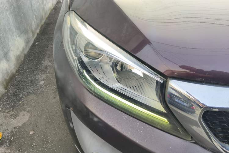 Used BAIC Changhe Q35 2016 1.5L Automatic Cool Edition Right Front Headlight