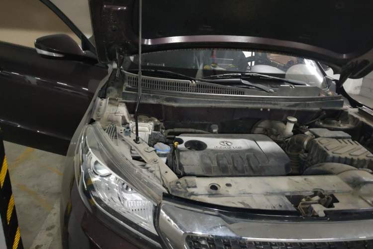 Used BAIC Changhe Q35 2016 1.5L Manual Smart Edition Engine Bay Right
