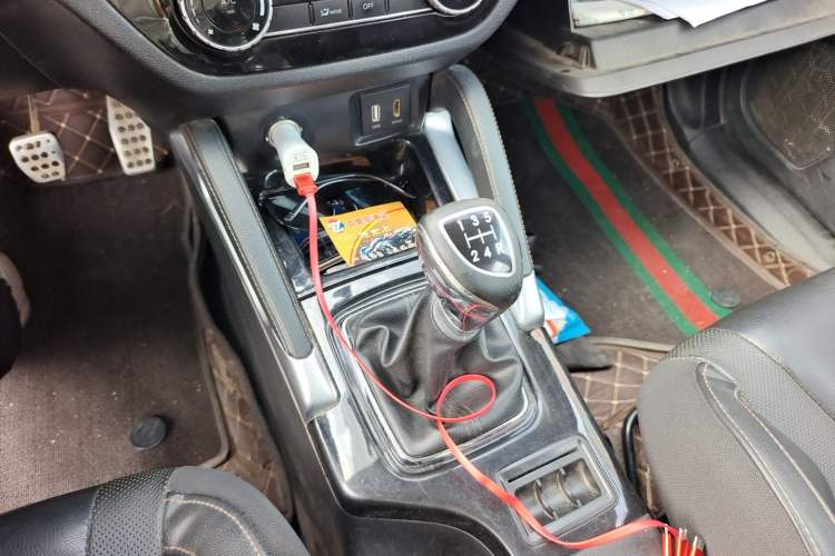 Used BAIC Changhe Q35 2016 1.5L Manual Smart Edition Gear Lever