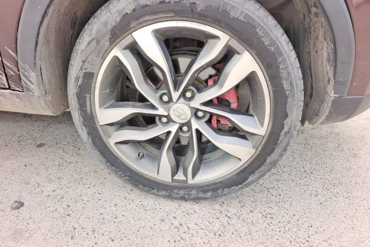 Used BAIC Changhe Q35 2016 1.5L Manual Smart Edition Right Front Wheel Hub