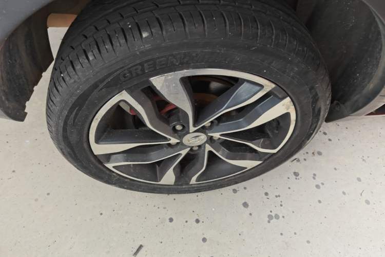 Used BAIC Changhe Q35 2016 1.5L Automatic Smart Edition Right Rear Wheel Hub