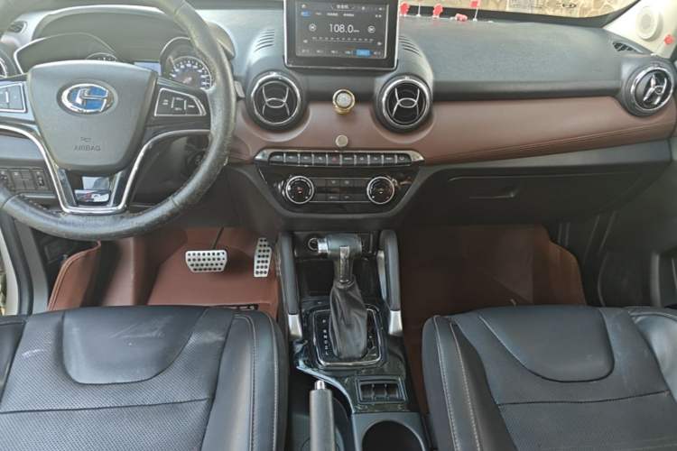 Used BAIC Changhe Q35 2016 1.5L Automatic Smart Edition Audio And AC Panel