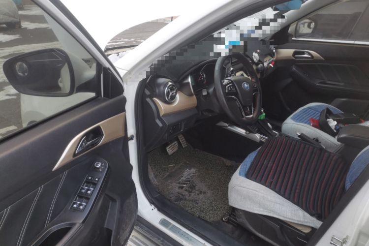 Used BAIC Changhe Q35 2016 1.5L Automatic Cool Edition Driver Seat