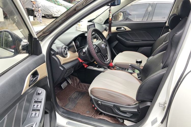 Used BAIC Changhe Q35 2016 1.5L Automatic Smart Edition Driver Seat