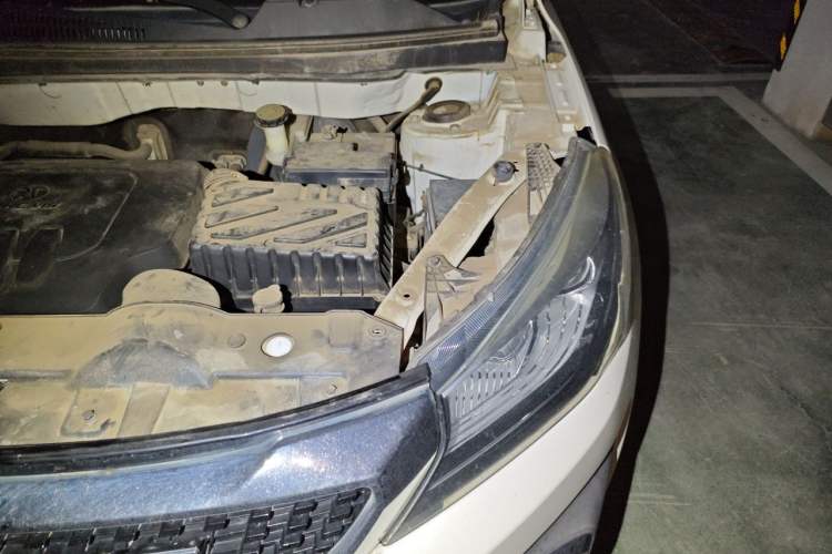 Used BAIC Changhe Q35 2016 1.5L Automatic Smart Edition Engine Bay Left