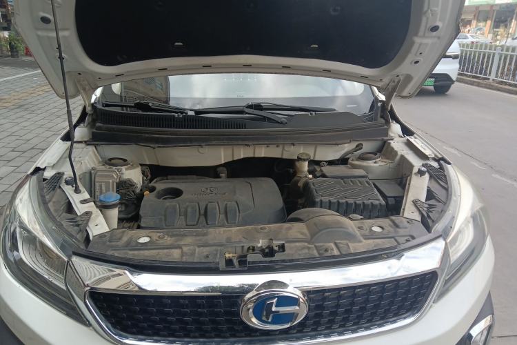 Used BAIC Changhe Q35 2016 1.5L Manual Smart Edition Engine Bay