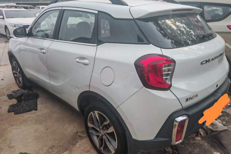 Used BAIC Changhe Q35 2016 1.5L Automatic Smart Edition Exterior 2