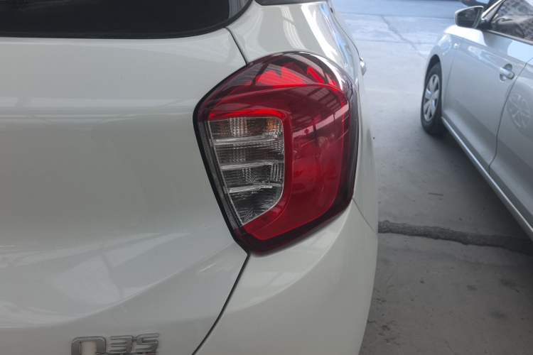 Used BAIC Changhe Q35 2016 1.5L Manual Smart Edition Exterior 2