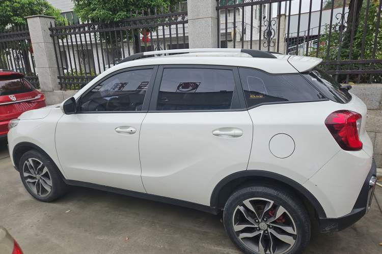 Used BAIC Changhe Q35 2016 1.5L Automatic Cool Edition Exterior 5