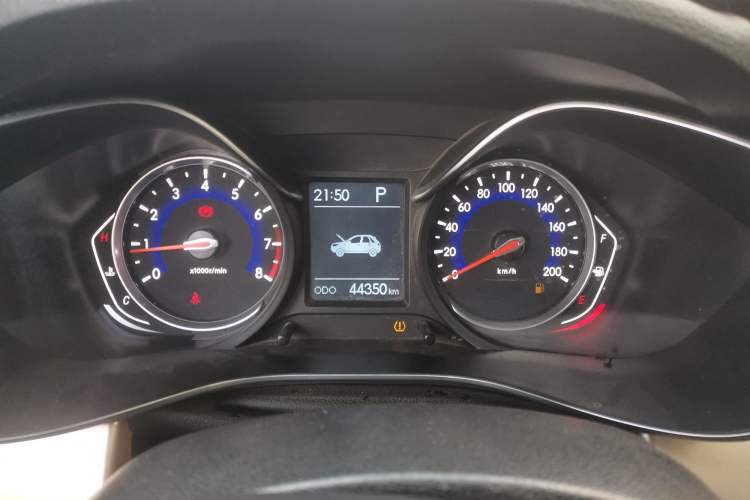 Used BAIC Changhe Q35 2016 1.5L Automatic Cool Edition Instrument Cluster