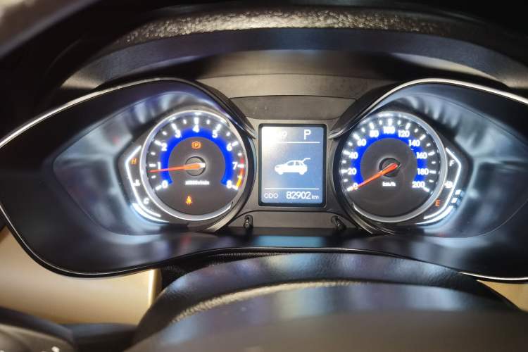 Used BAIC Changhe Q35 2016 1.5L Automatic Cool Edition Instrument Cluster