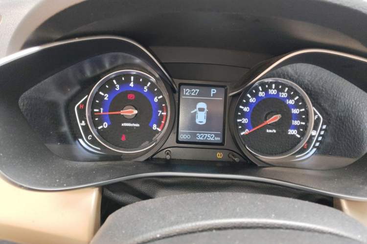Used BAIC Changhe Q35 2016 1.5L Automatic Cool Edition Instrument Cluster