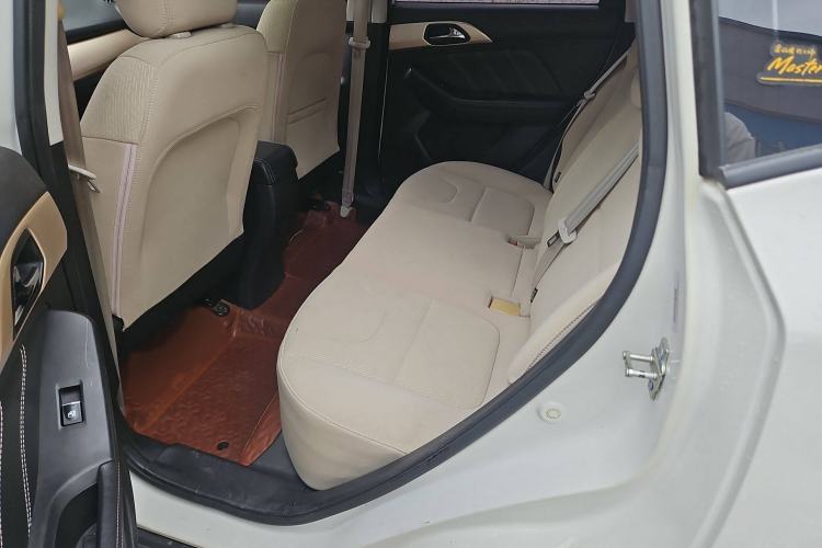 Used BAIC Changhe Q35 2016 1.5L Automatic Cool Edition Interior 1