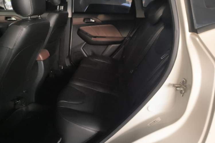 Used BAIC Changhe Q35 2016 1.5L Manual Smart Edition Interior 1
