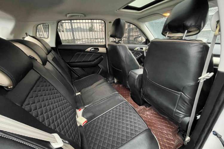 Used BAIC Changhe Q35 2016 1.5L Automatic Cool Edition Interior 11