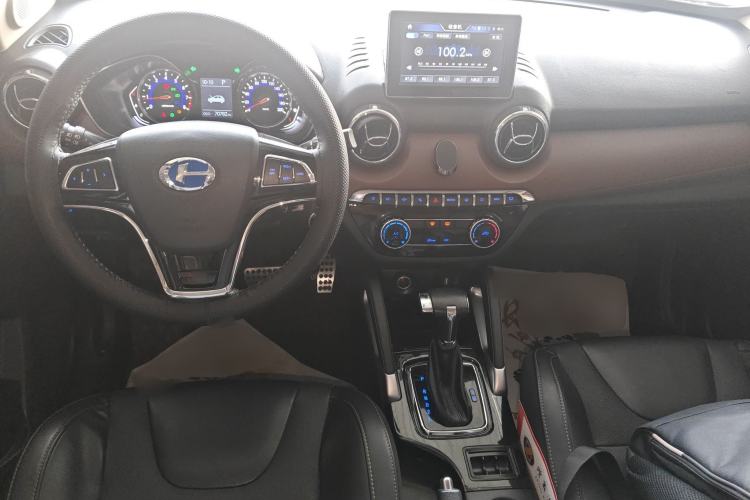 Used BAIC Changhe Q35 2016 1.5L Automatic Smart Edition Interior 2