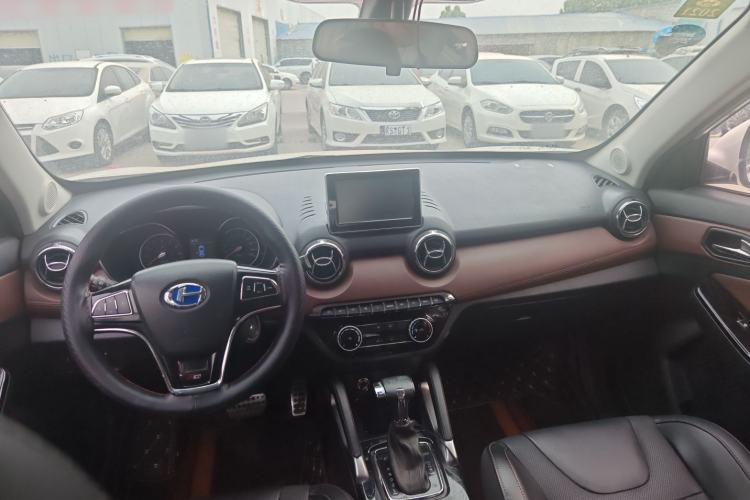 Used BAIC Changhe Q35 2016 1.5L Automatic Smart Edition Interior 3