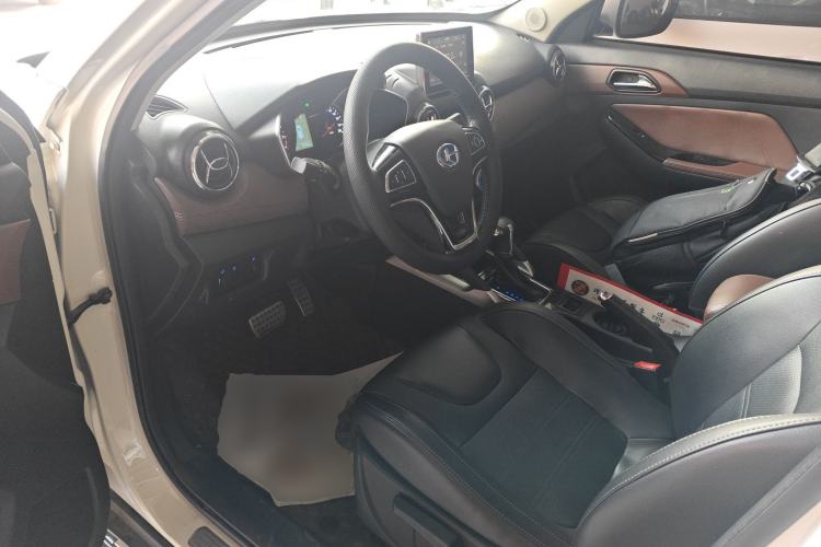 Used BAIC Changhe Q35 2016 1.5L Automatic Smart Edition Interior 3