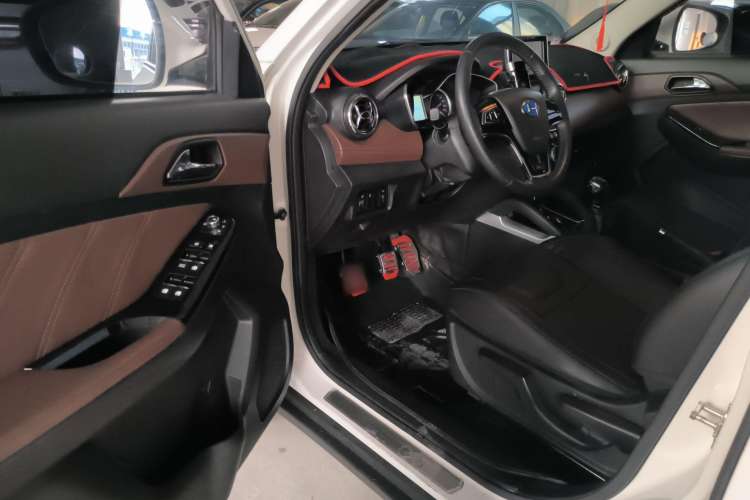 Used BAIC Changhe Q35 2016 1.5L Manual Smart Edition Interior 7