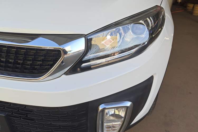 Used BAIC Changhe Q35 2016 1.5L Manual Smart Edition Left Front Headlight