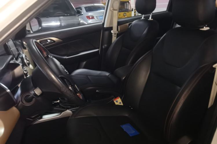 Used BAIC Changhe Q35 2016 1.5L Automatic Cool Edition Left Front Seat