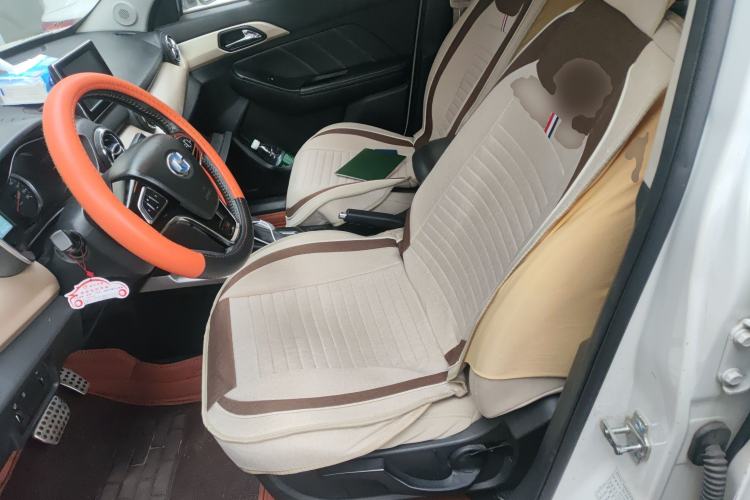 Used BAIC Changhe Q35 2016 1.5L Automatic Cool Edition Left Front Seat