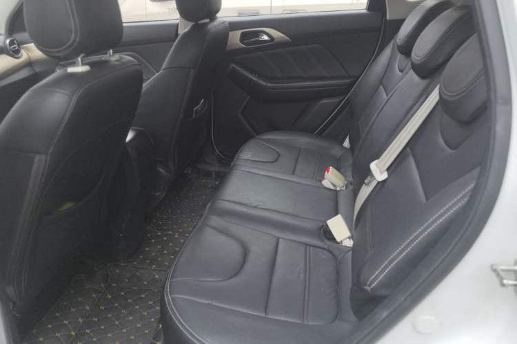 Used BAIC Changhe Q35 2016 1.5L Automatic Smart Edition Left Rear Seat