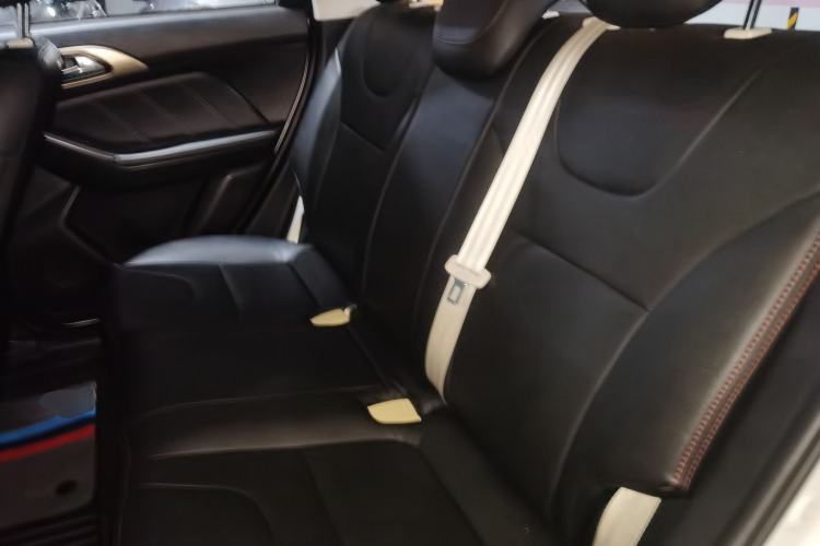 Used BAIC Changhe Q35 2016 1.5L Automatic Cool Edition Left Rear Seat