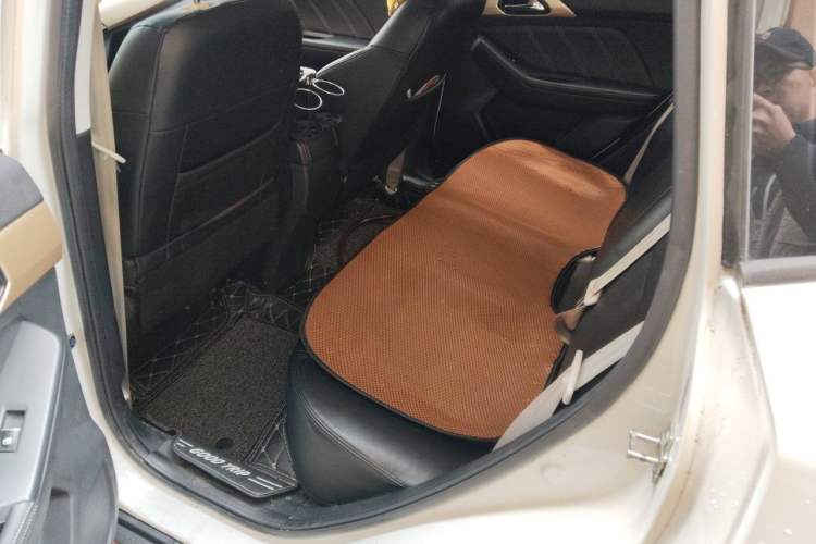 Used BAIC Changhe Q35 2016 1.5L Automatic Cool Edition Left Rear Seat