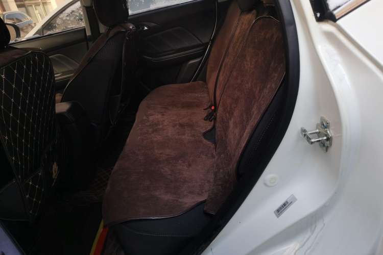 Used BAIC Changhe Q35 2016 1.5L Automatic Cool Edition Left Rear Seat
