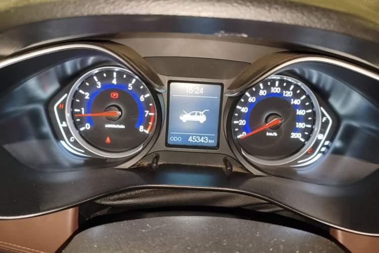 Used BAIC Changhe Q35 2016 1.5L Manual Smart Edition Odometer Close Up