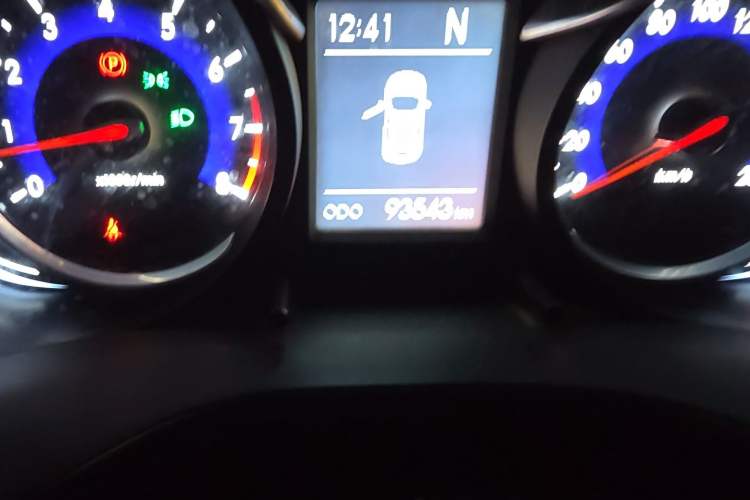 Used BAIC Changhe Q35 2016 1.5L Automatic Smart Edition Odometer Close Up