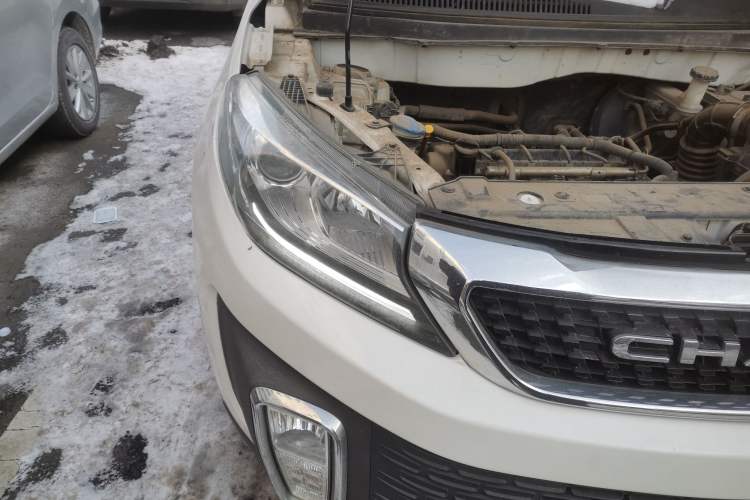Used BAIC Changhe Q35 2016 1.5L Automatic Cool Edition Right Front Headlight