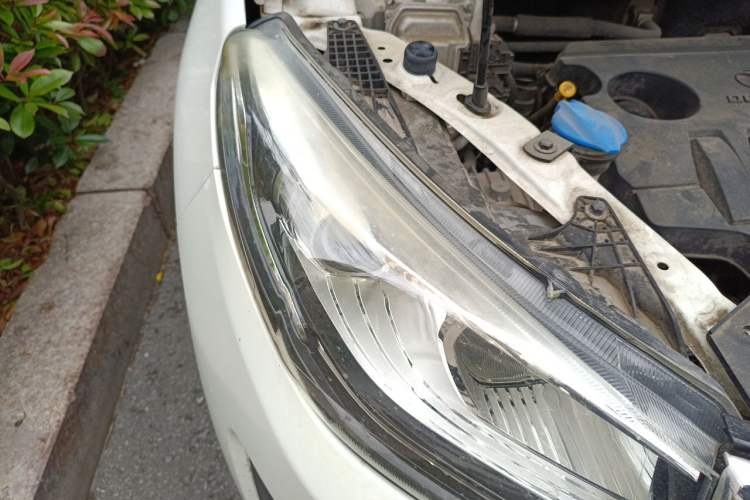 Used BAIC Changhe Q35 2016 1.5L Manual Smart Edition Right Front Headlight