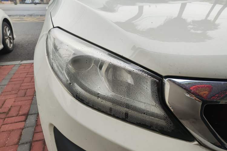 Used BAIC Changhe Q35 2016 1.5L Automatic Cool Edition Right Front Headlight
