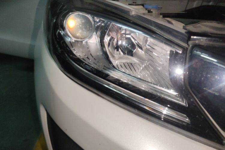 Used BAIC Changhe Q35 2016 1.5L Automatic Smart Edition Right Front Headlight