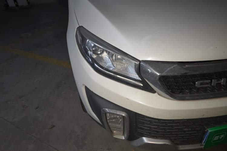 Used BAIC Changhe Q35 2016 1.5L Automatic Smart Edition Right Front Headlight