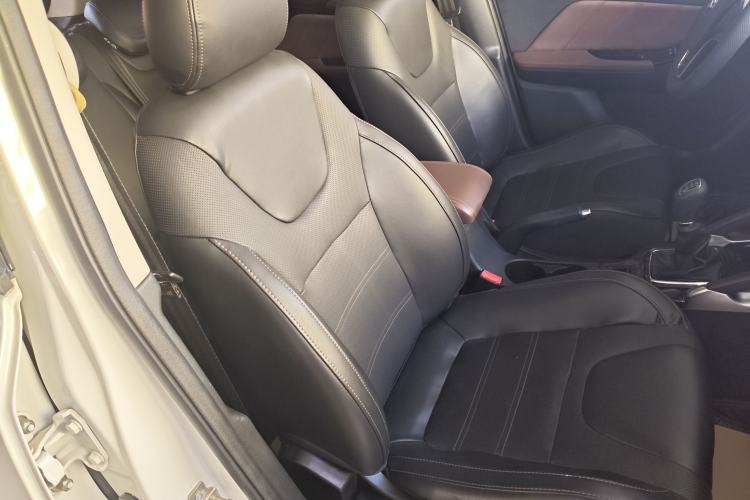 Used BAIC Changhe Q35 2016 1.5L Manual Smart Edition Right Front Seat
