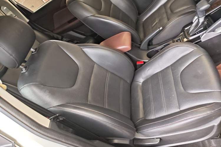 Used BAIC Changhe Q35 2016 1.5L Automatic Smart Edition Right Front Seat