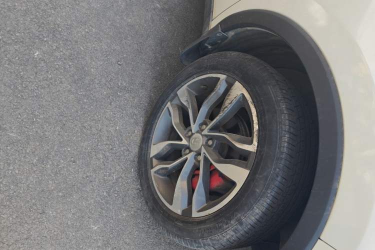 Used BAIC Changhe Q35 2016 1.5L Manual Smart Edition Right Front Wheel Hub
