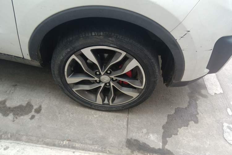 Used BAIC Changhe Q35 2016 1.5L Manual Smart Edition Right Front Wheel Hub