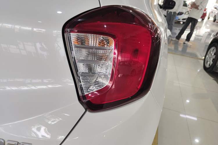 Used BAIC Changhe Q35 2016 1.5L Automatic Smart Edition Right Rear Taillight