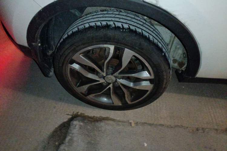 Used BAIC Changhe Q35 2016 1.5L Automatic Smart Edition Right Rear Wheel Hub