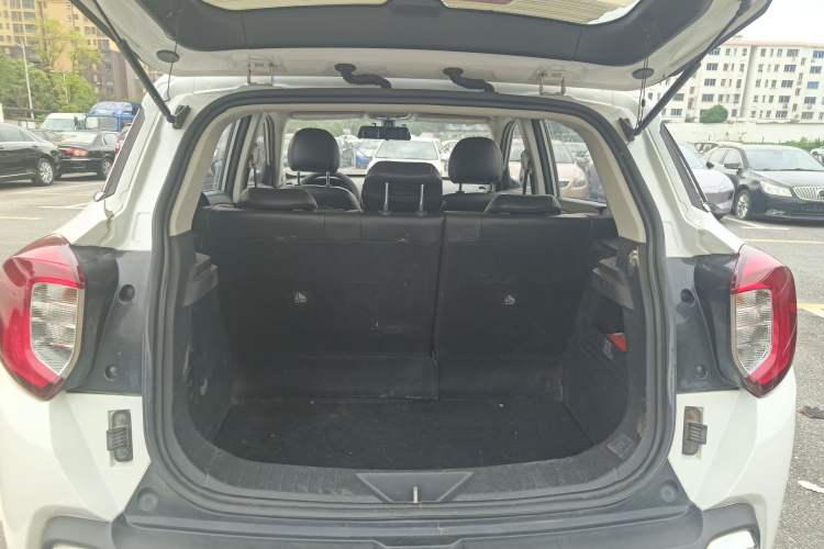 Used BAIC Changhe Q35 2016 1.5L Automatic Smart Edition Trunk