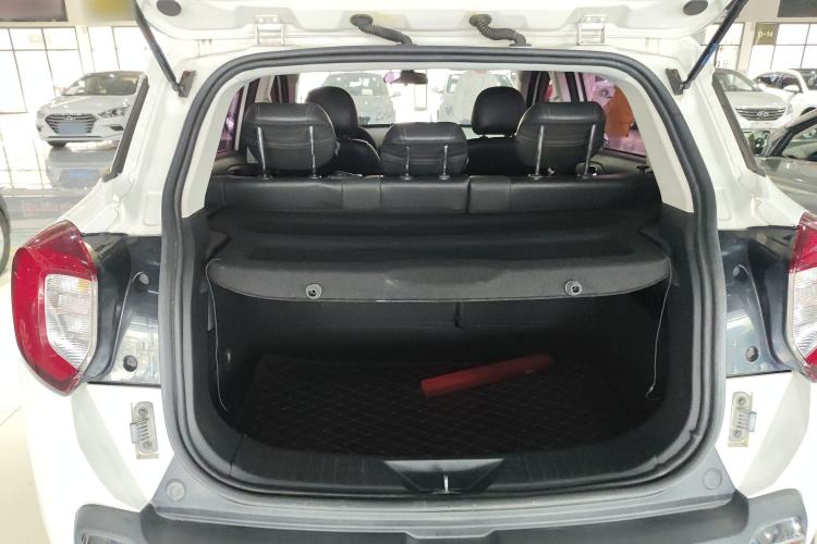 Used BAIC Changhe Q35 2016 1.5L Automatic Smart Edition Trunk