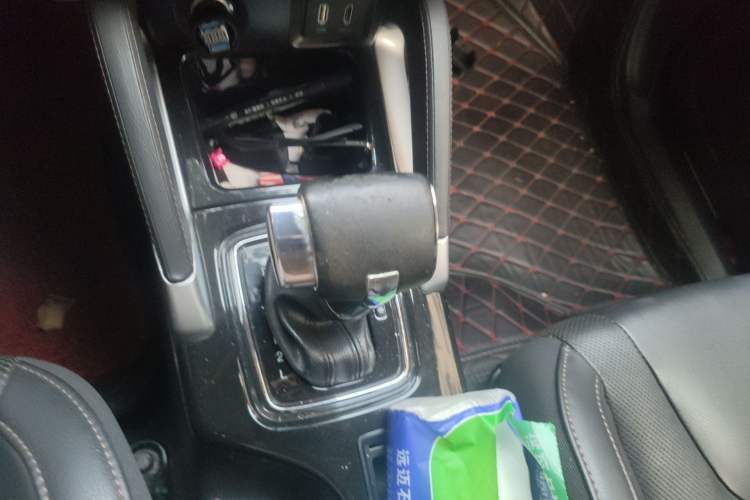 Used BAIC Changhe Q35 2016 1.5L Automatic Smart Edition Gear Lever