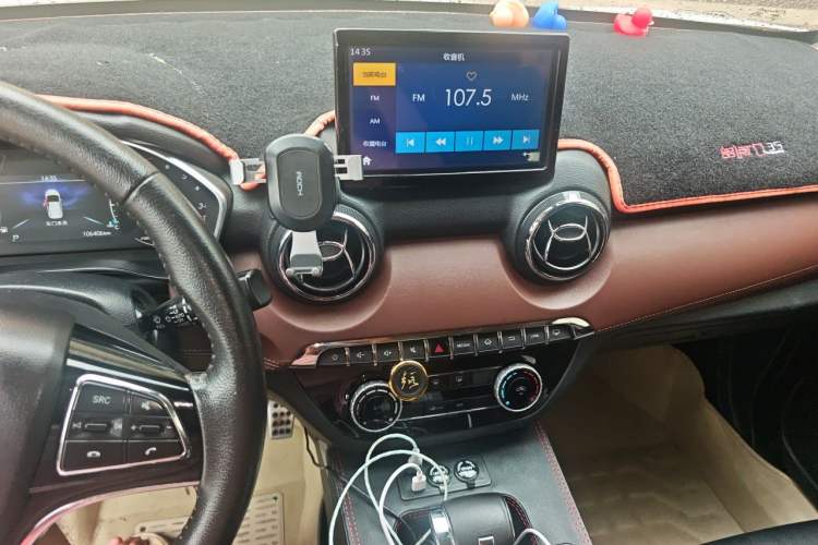Used BAIC Changhe Q35 2018 1.5L Automatic Smart Edition Audio And AC Panel