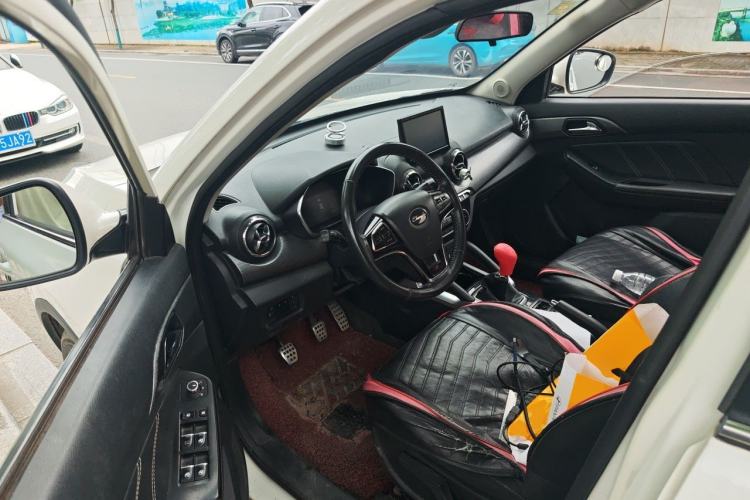 Used BAIC Changhe Q35 2018 1.5L Manual Cool Edition Driver Seat