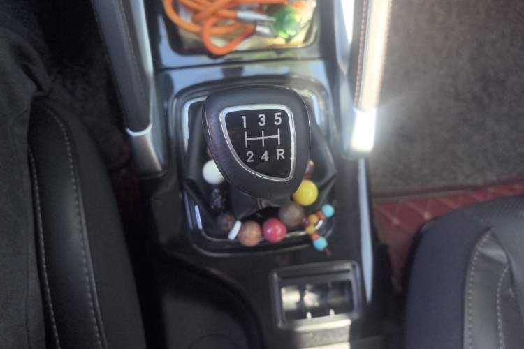 Used BAIC Changhe Q35 2018 1.5L Manual Smart Edition Gear Lever