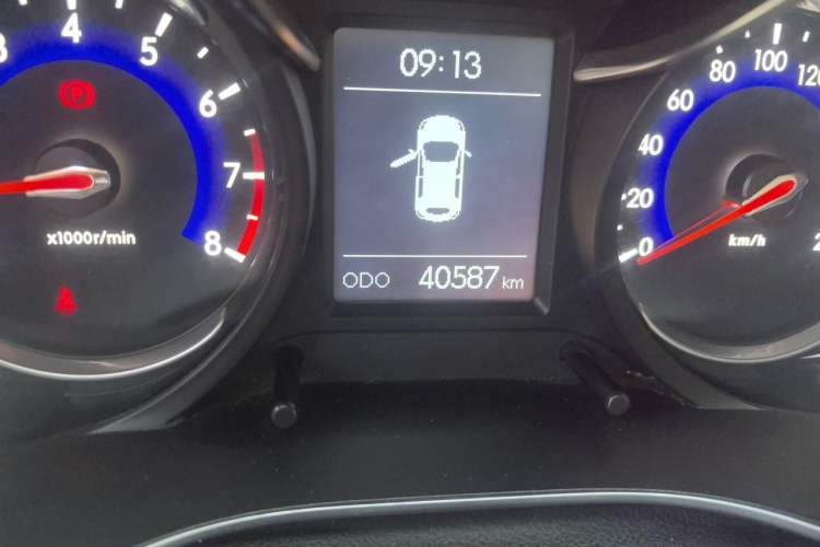 Used BAIC Changhe Q35 2018 1.5L Manual Smart Edition Odometer Close Up